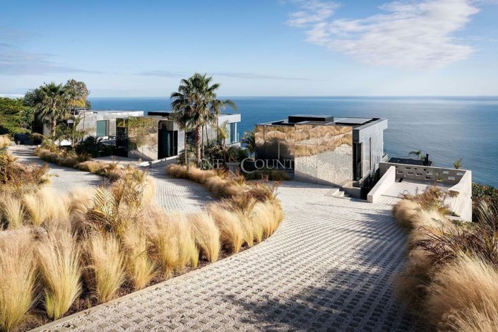 Image No.82-3 Bed Property for sale