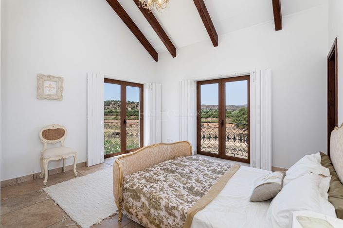 Image No.13-4 Bed Villa for sale