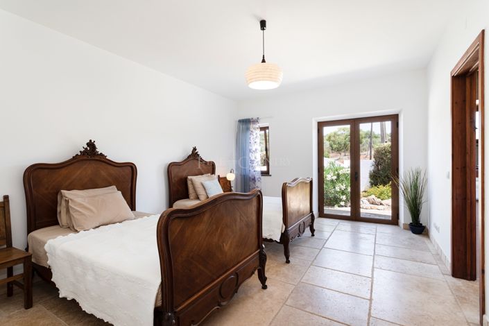 Image No.18-4 Bed Villa for sale