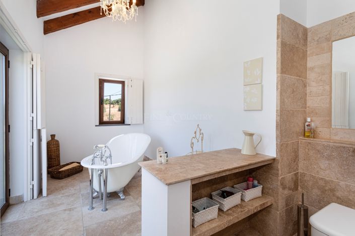 Image No.20-4 Bed Villa for sale