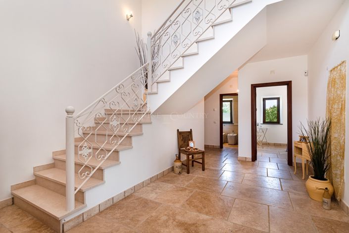 Image No.7-4 Bed Villa for sale