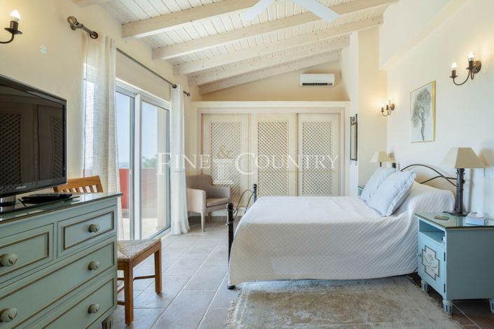 Image No.16-Villa de 6 chambres à vendre à Estói