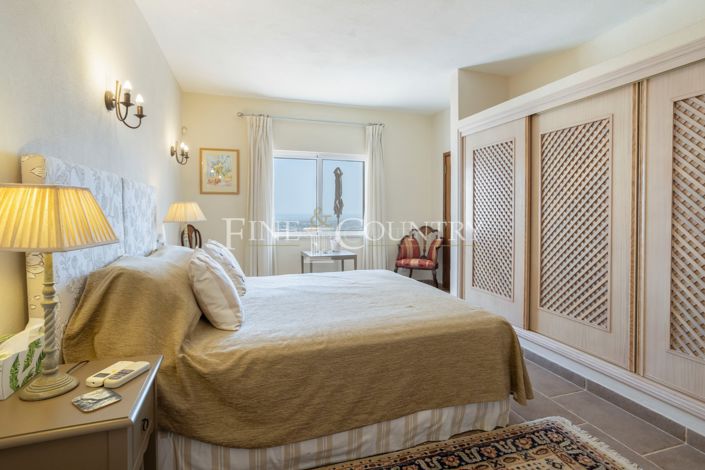 Image No.20-Villa de 6 chambres à vendre à Estói