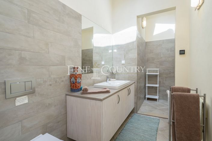 Image No.22-Villa de 6 chambres à vendre à Estói