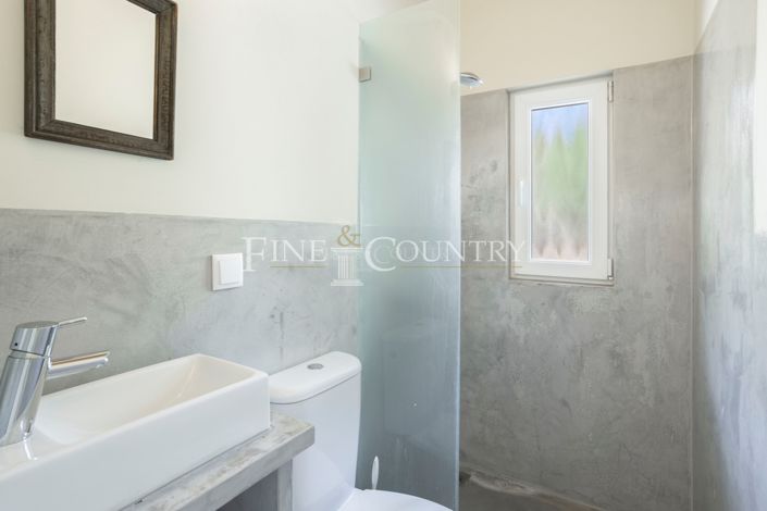 Image No.24-Villa de 6 chambres à vendre à Estói