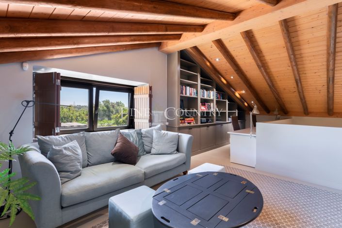 Image No.19-5 Bed Villa for sale