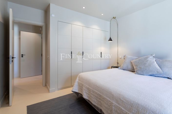 Image No.28-5 Bed Villa for sale