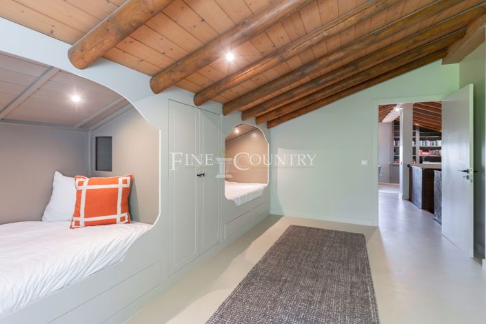 Image No.32-5 Bed Villa for sale