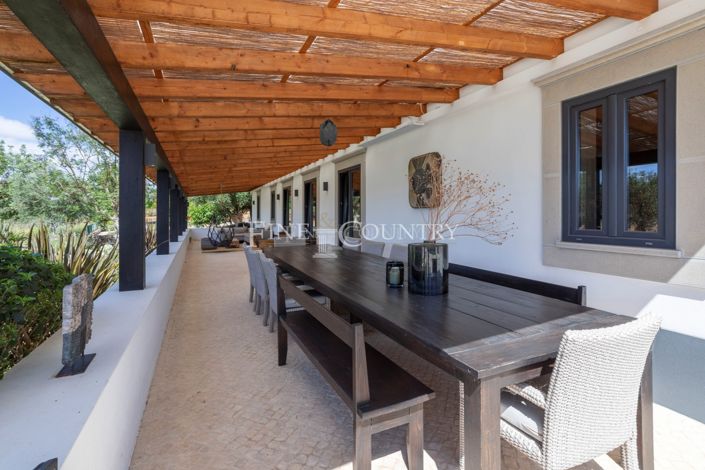 Image No.40-5 Bed Villa for sale