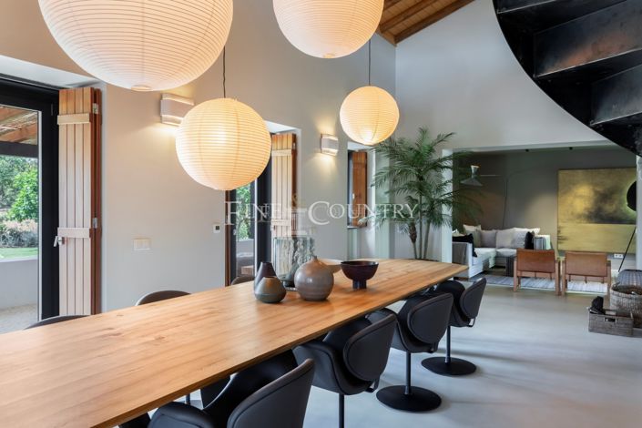 Image No.7-5 Bed Villa for sale