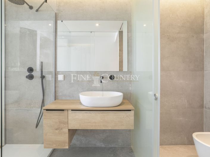 Image No.22-2 Bed Apartment for sale