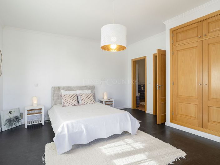 Image No.24-4 Bed Villa for sale