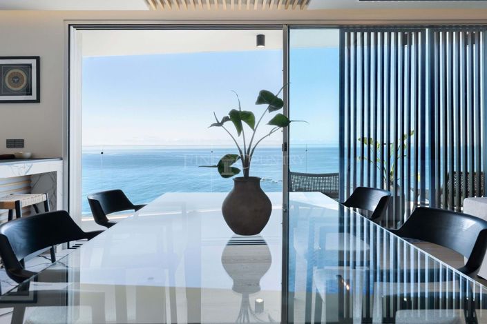 Image No.53-3 Bed Property for sale