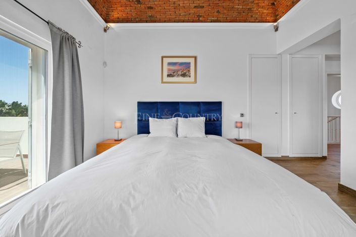 Image No.18-4 Bed Villa for sale