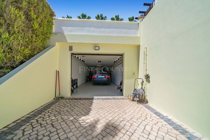 Image No.48-4 Bed Villa for sale