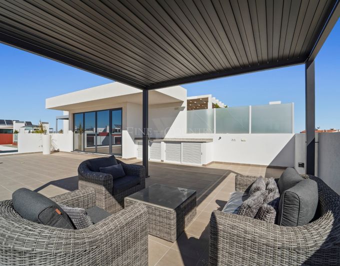 Image No.21-3 Bed Apartment for sale