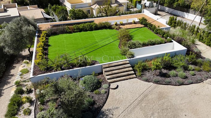 Image No.26-3 Bed Property for sale