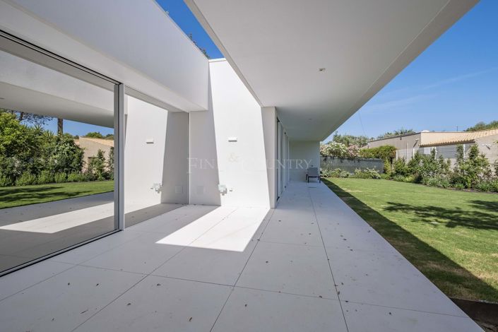 Image No.5-3 Bed Property for sale