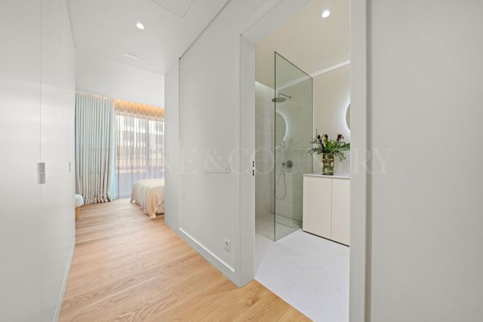 Image No.22-2 Bed Apartment for sale