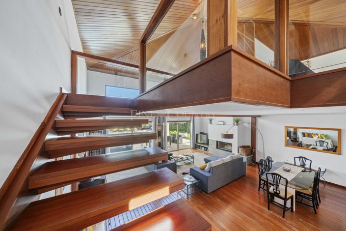 Image No.8-3 Bed Property for sale