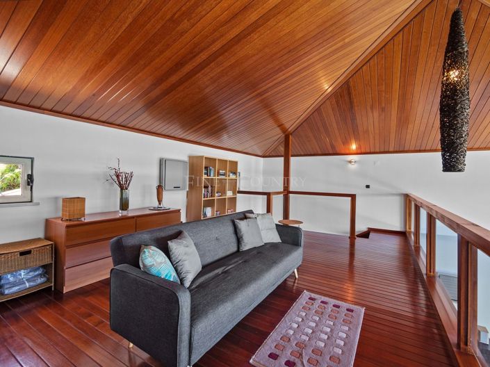 Image No.9-3 Bed Property for sale