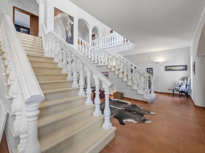 Image No.7-4 Bed Property for sale