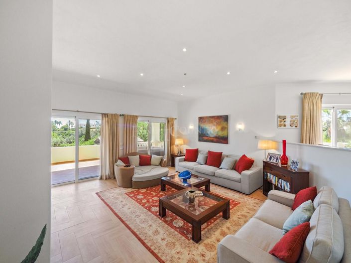 Image No.45-4 Bed Property for sale