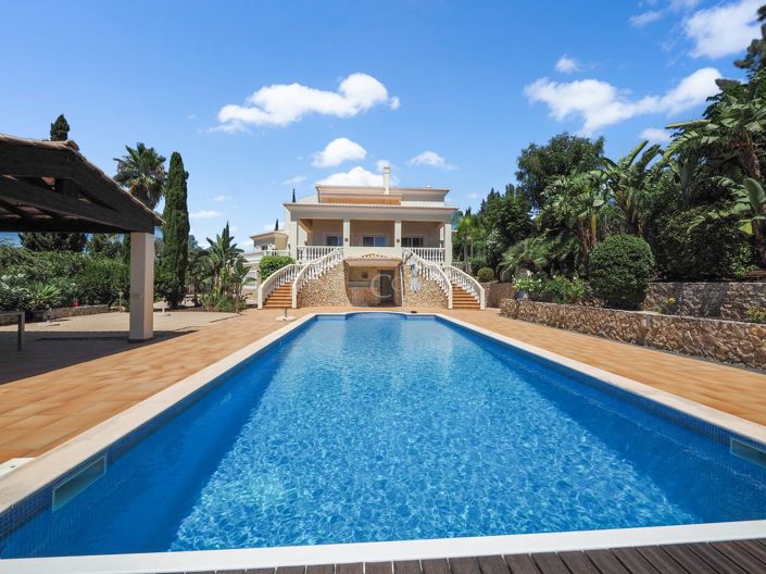 Image No.59-4 Bed Property for sale