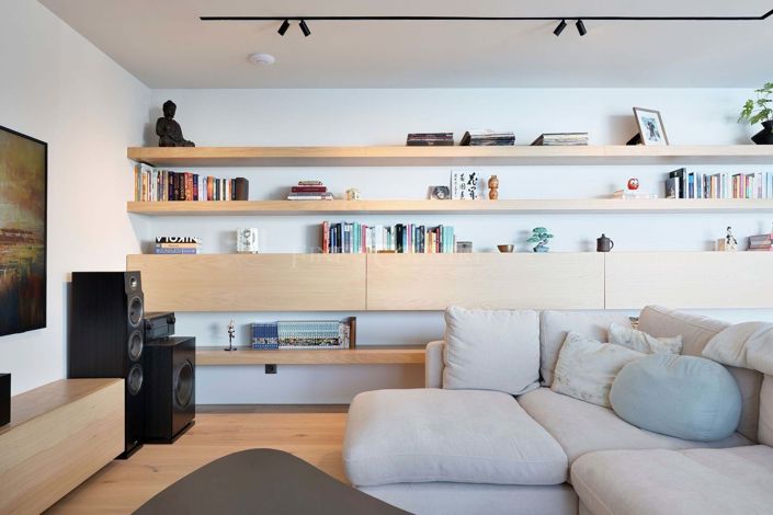 Image No.67-3 Bed Property for sale