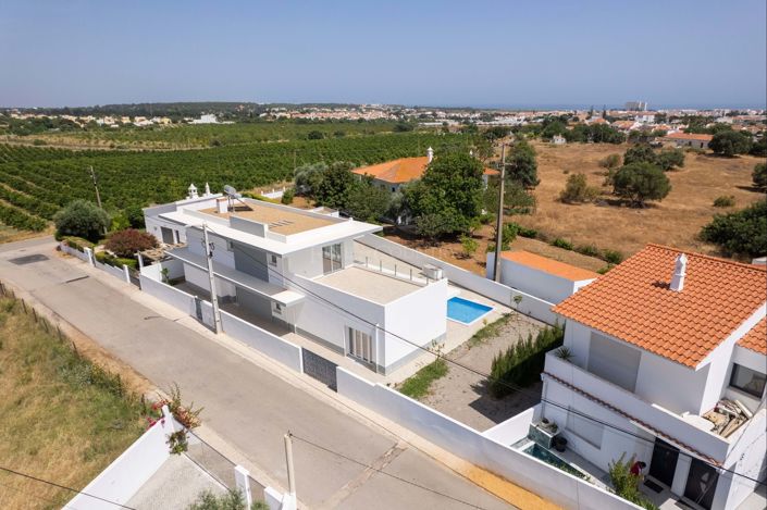 Image No.5-4 Bed Villa for sale