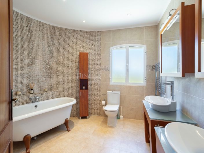 Image No.28-4 Bed Villa for sale