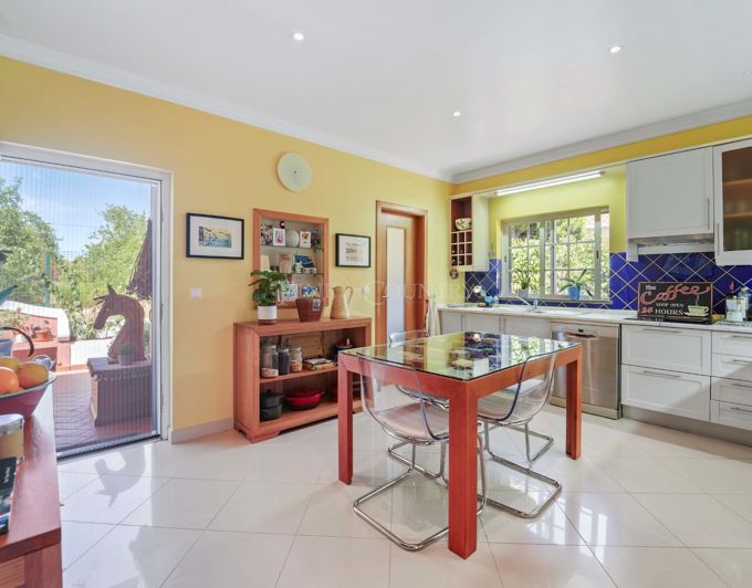 Image No.12-3 Bed Villa for sale