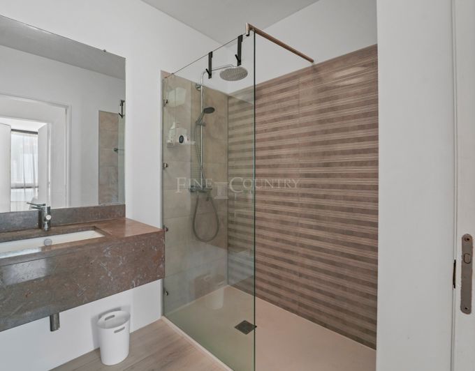 Image No.15-3 Bed Apartment for sale