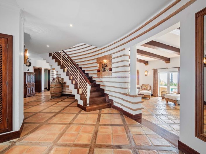 Image No.13-4 Bed Villa for sale