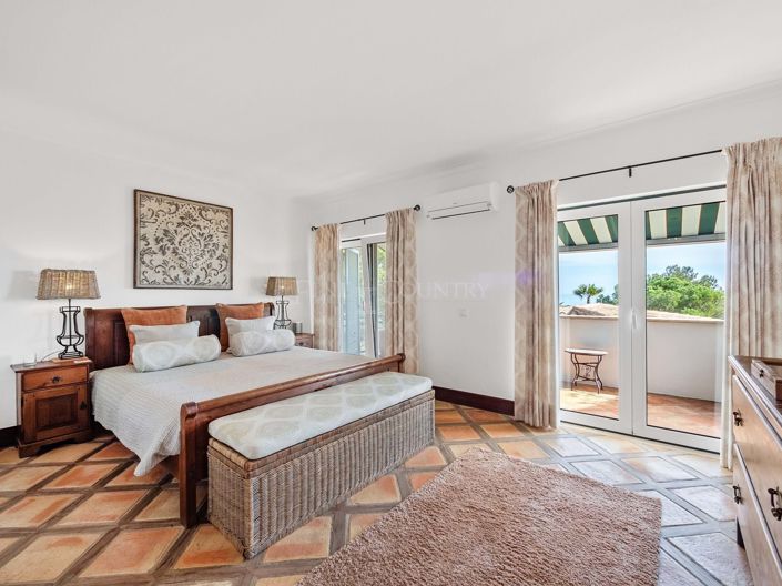 Image No.22-4 Bed Villa for sale