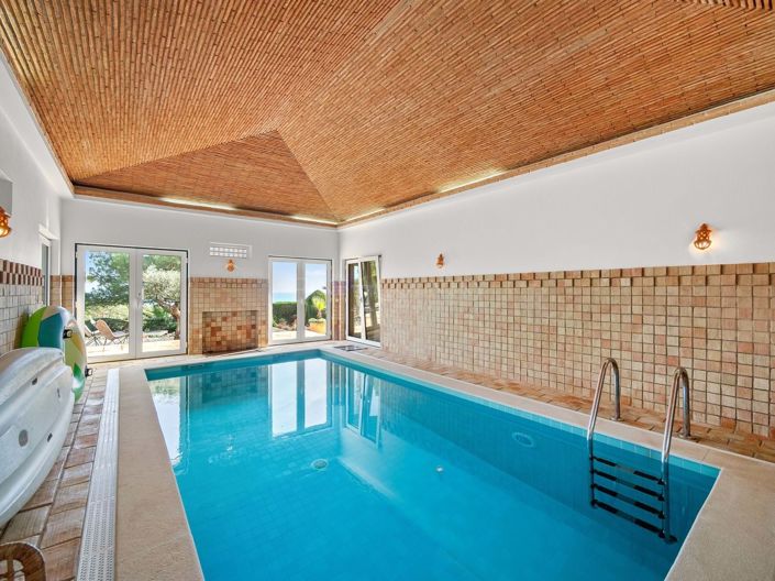 Image No.58-4 Bed Villa for sale