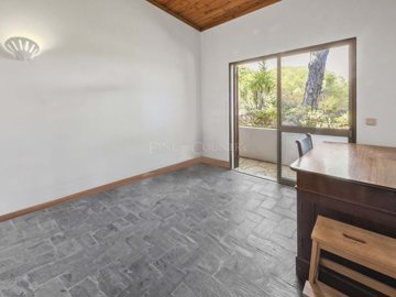 2104-356228-b952a8cbdbc2fd66601ce91bb265b9cce