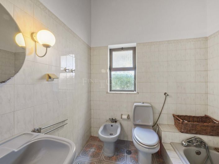 Image No.16-3 Bed Property for sale