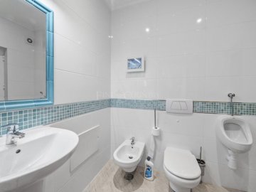 2104-358339-b952a8cbdbc2fd66601ce91bb265b9cce