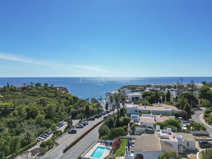 Image No.47-4 Bed Property for sale