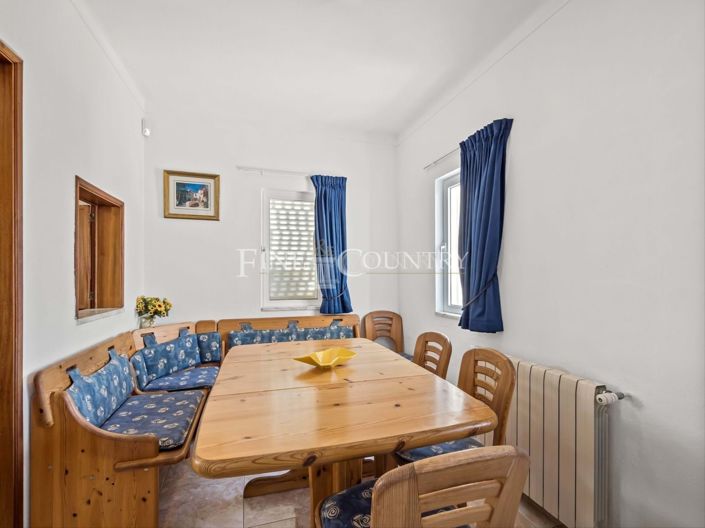 Image No.3-4 Bed Villa for sale