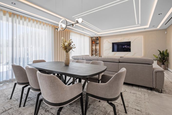 Image No.11-4 Bed Property for sale