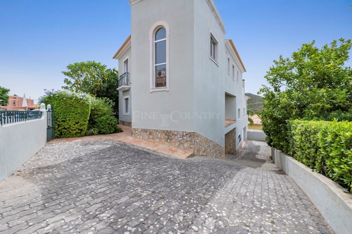 Image No.47-5 Bed Villa for sale