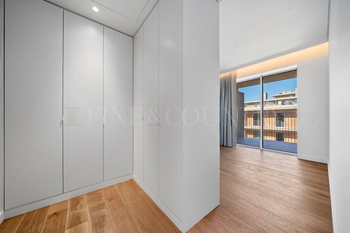 Image No.26-2 Bed Apartment for sale