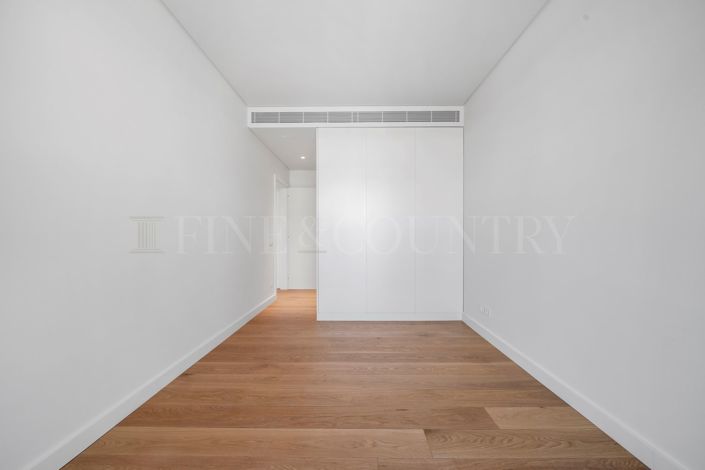 Image No.29-2 Bed Apartment for sale