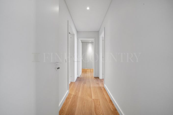 Image No.33-2 Bed Apartment for sale