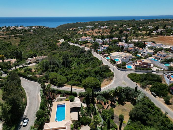 Image No.14-4 Bed Property for sale