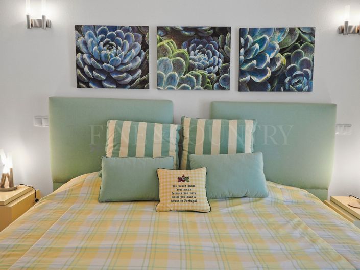 Image No.21-4 Bed Property for sale
