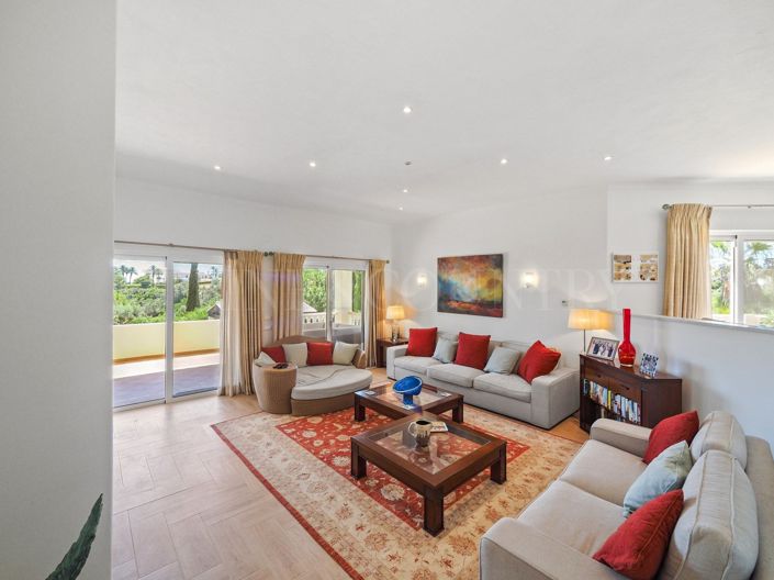 Image No.46-4 Bed Property for sale