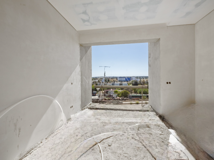 Image No.6-3 Bed Townhouse for sale